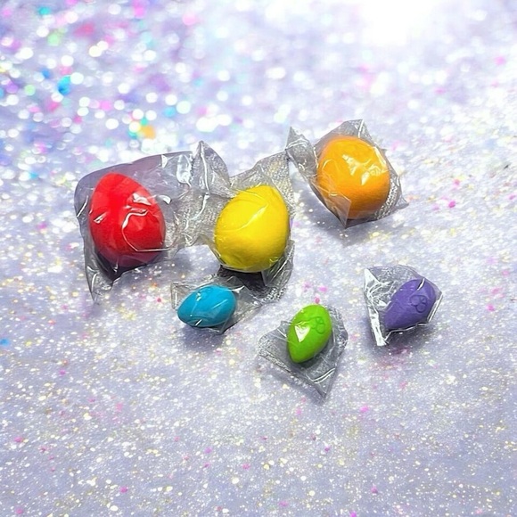 UVE Beauty Be U Luvé Limited Collection Antibacterial Rainbow Makeup Blenders - Picture 14 of 15